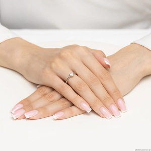 Pierścionek W0685 Szafir Biały 0,50ct białe złoto 375