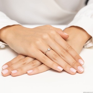 Pierścionek W0592 Diament 0,15ct białe złoto 375