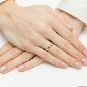 Pierścionek W0469 Ametyst 0,10ct białe złoto 375