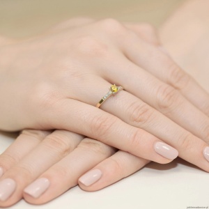 Pierścionek W0399 Diament Laboratoryjny żółty 0.15ct żółte złoto 375