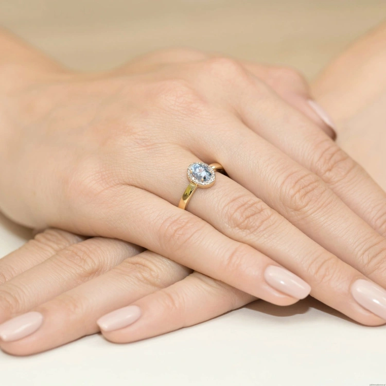 Pierścionek W0330 Diament Laboratoryjny niebieski 0,50ct żółte złoto 375
