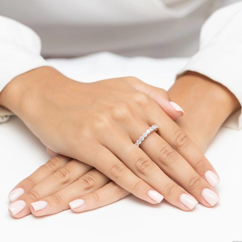 Pierścionek W0519 z diamentami laboratoryjnymi żółte złoto
