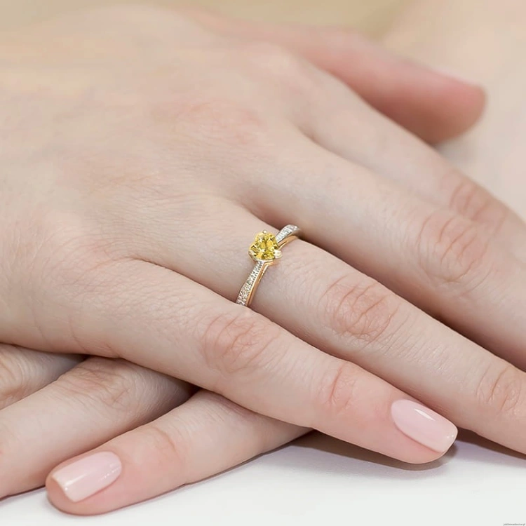 Pierścionek W0065 Diament Laboratoryjny żółty 0,50ct żółte złoto 375