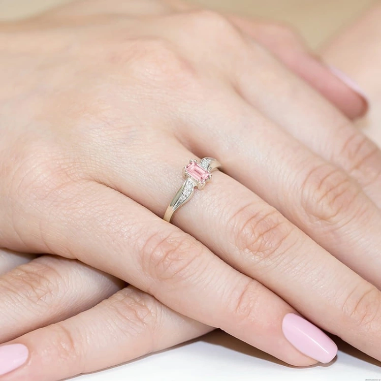 Pierścionek Diament Laboratoryjny różowy 0,50ct białe złoto