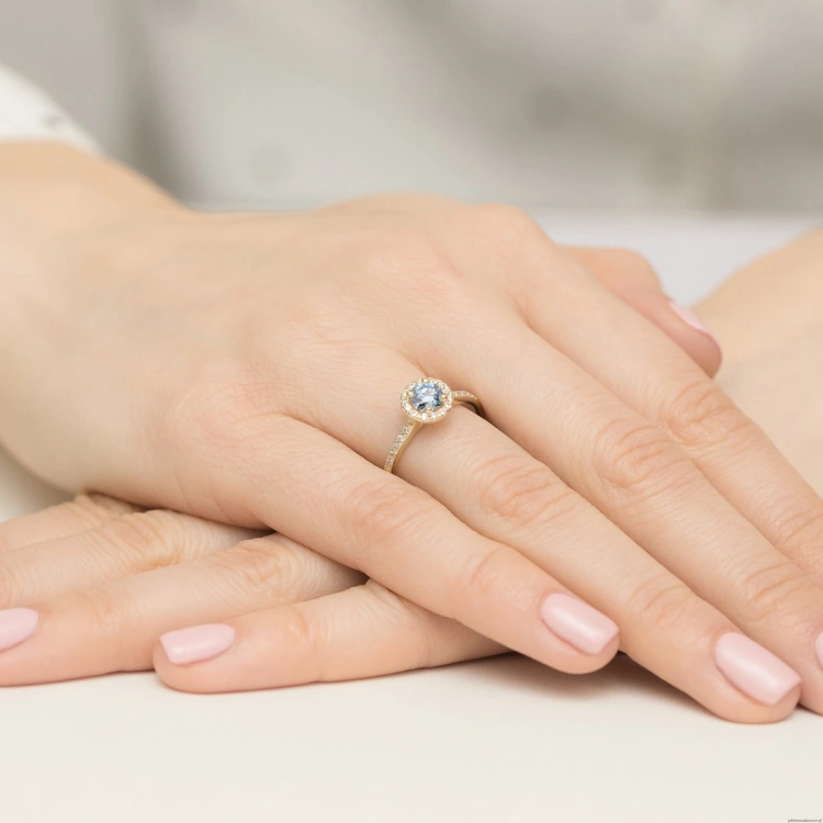 Pierścionek Diament Laboratoryjny niebieski 0,50ct żółte złoto