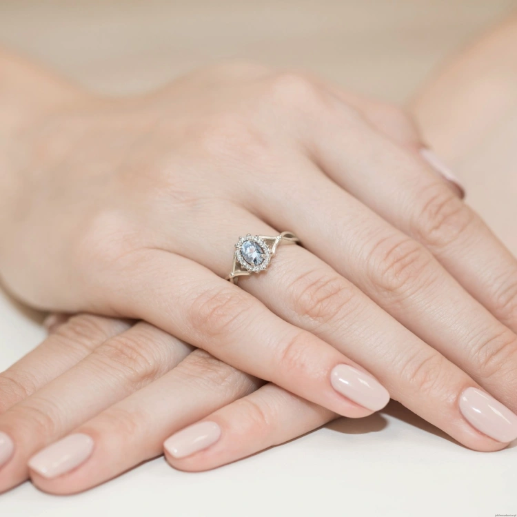 Pierścionek Diament Laboratoryjny niebiesk 0,50cti białe złoto 375